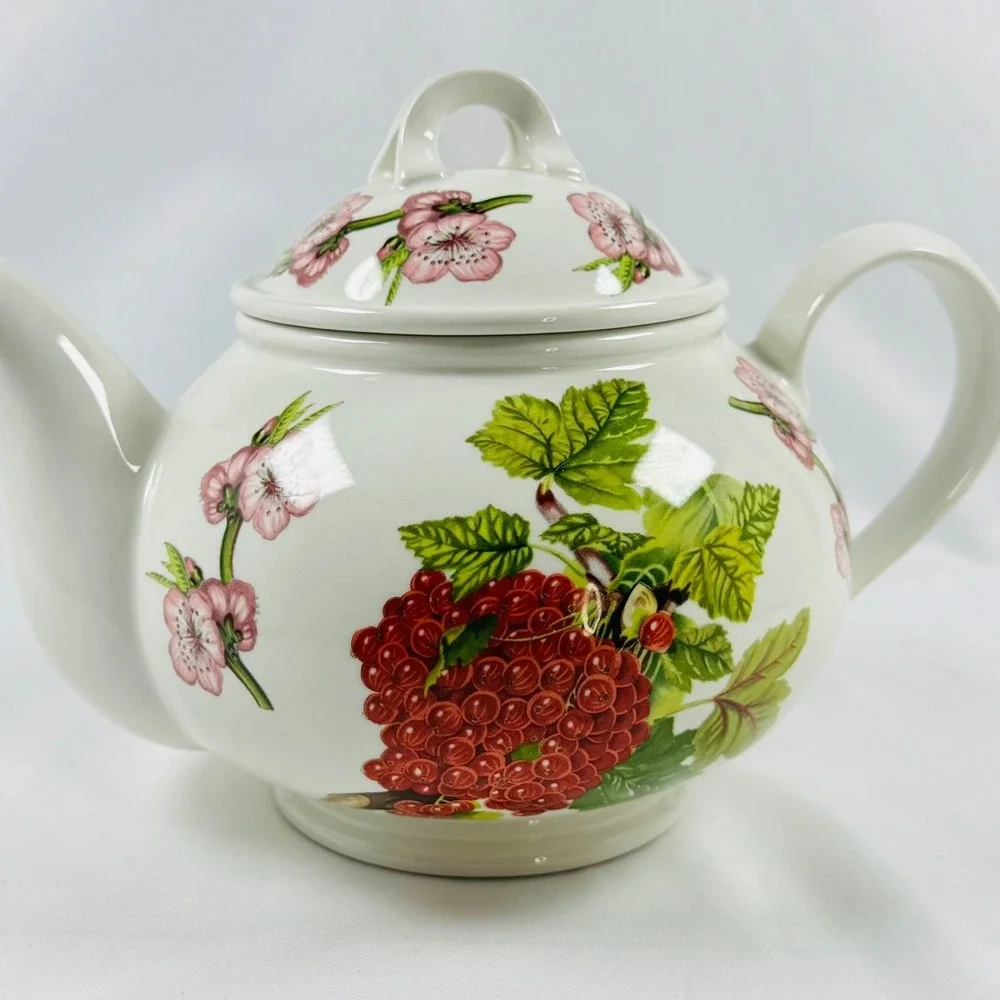 Portmeirion Pomona The Red Currant Teapot Susan Williams-Ellis Made in Britain